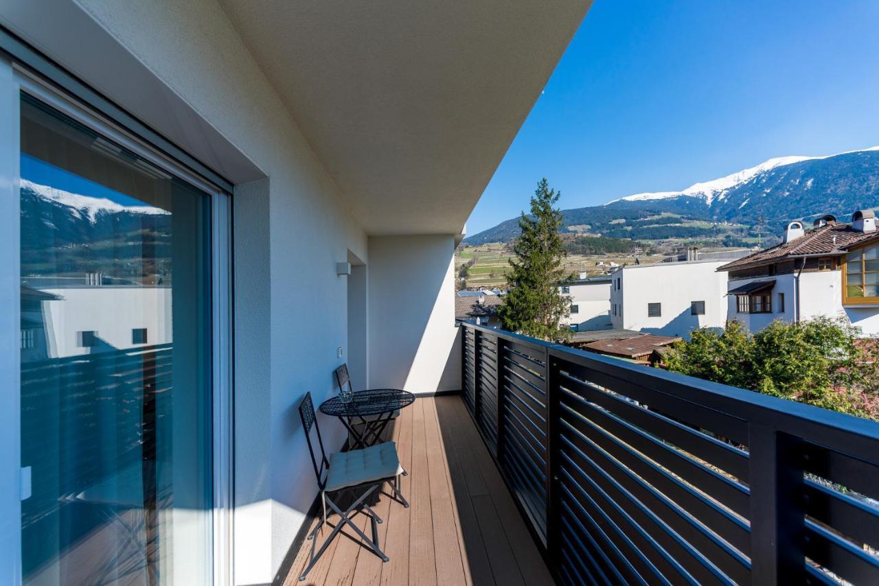Apartment Le Rose Di Marianne - Sud Vahrn Bagian luar foto
